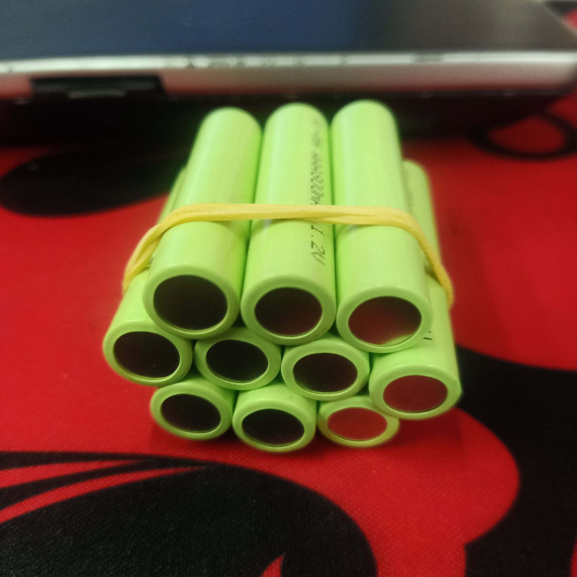 HL.PIN 3A(AAA) 1.2V SẠC DUNG LƯỢNG 800MAH.