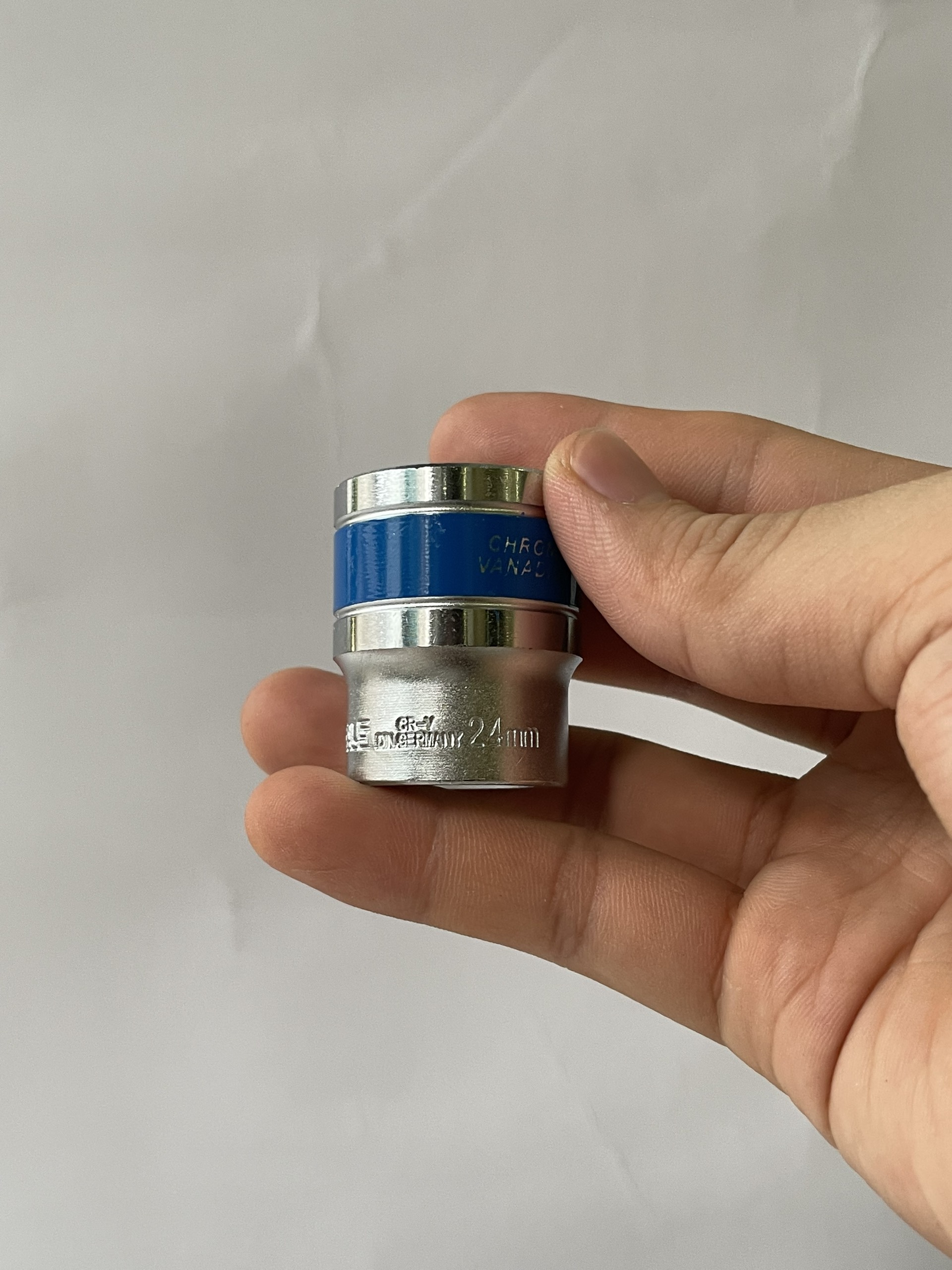 Bộ típ vặn ốc tự động 1/2 12 món Liwin Japan ( Tặng cần siết L )