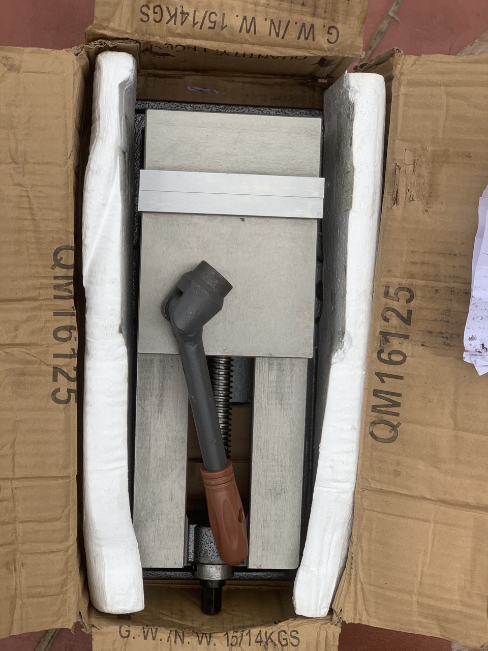 ê tô máy phay , máy tiện 150mm