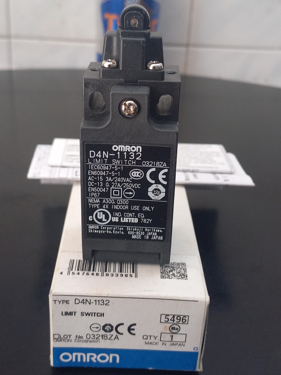 Công tắc hành trình d4n-1132