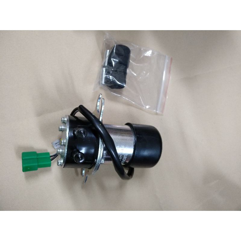 Bơm xăng Suzuki 5 tạ 7 chỗ (hàng Nhật)
