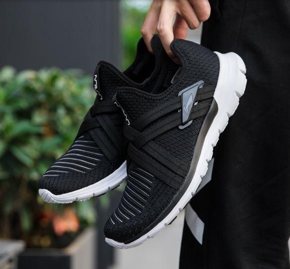 Giày thể thao Lining  mã ARHN171 (sẵn hàng màu đen)