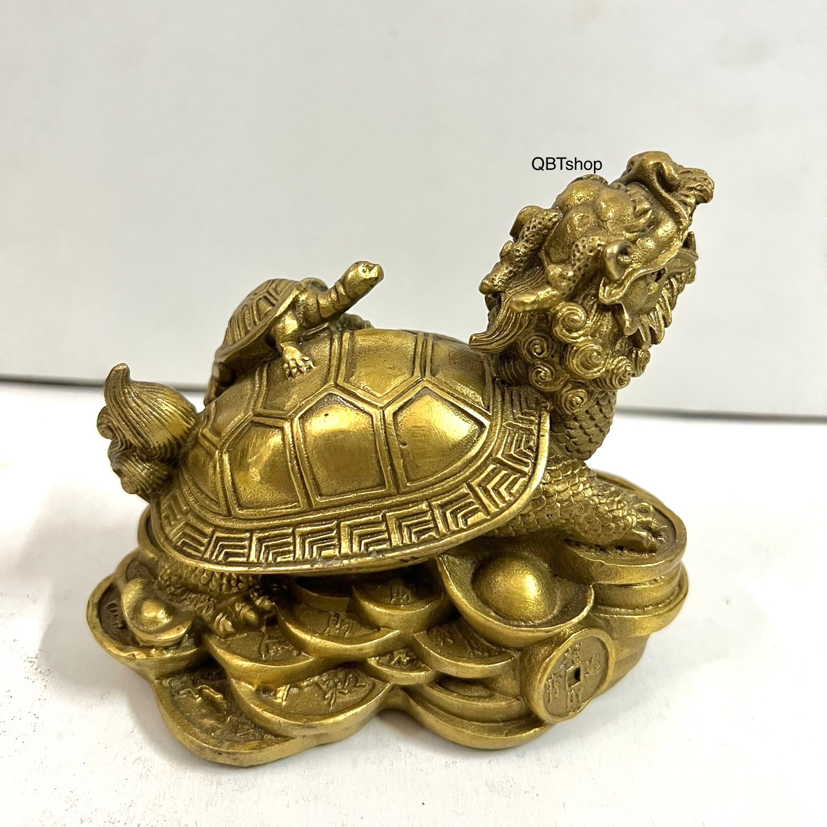 Long quy cõng con bằng đồng