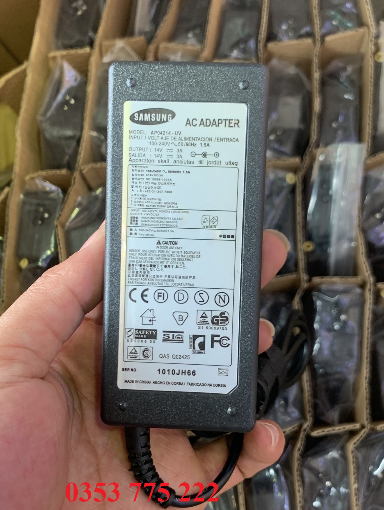 Adapter chân kim 14V 3A cho màn hình Samsung