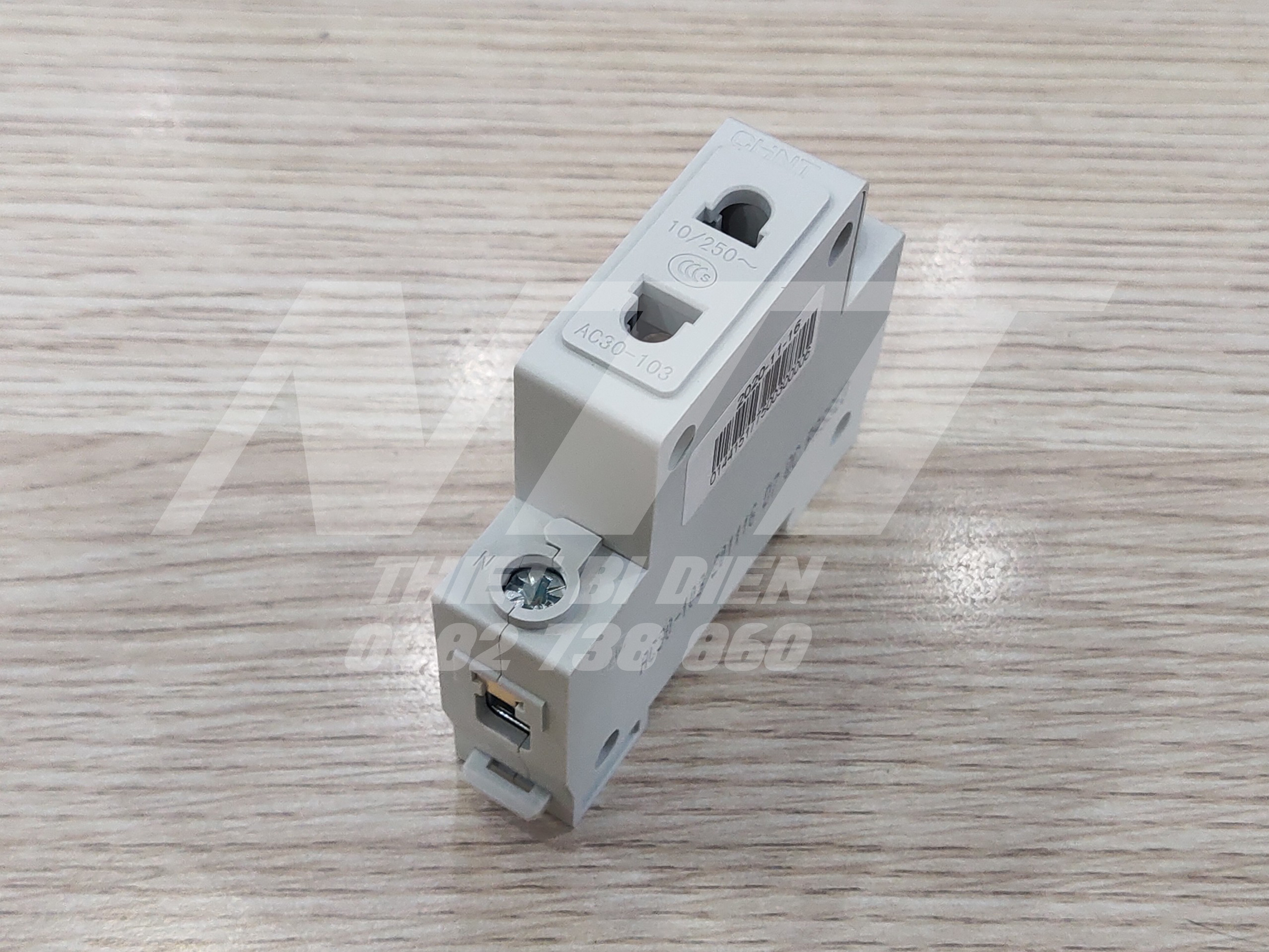 Ổ cắm cài thanh DIN ray AC30-103 Chint