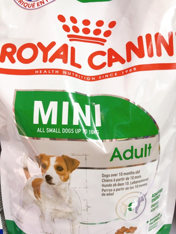 Thức ăn cho chó trưởng thành Royal Canin Mini Adult 2kg