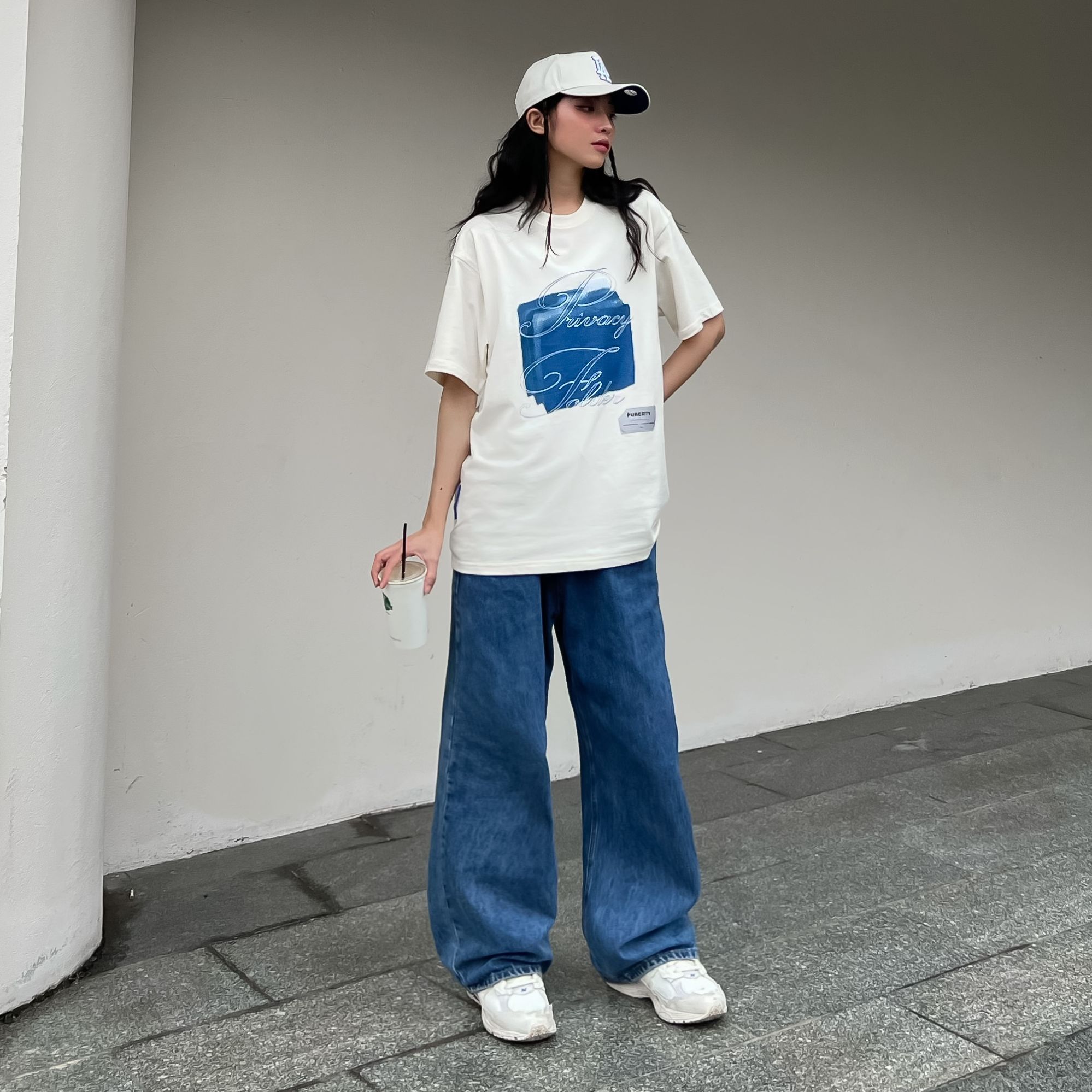 Áo thun PUBERTY PRIVACY FOLDER/ Màu Kem, Đen, Hồng
