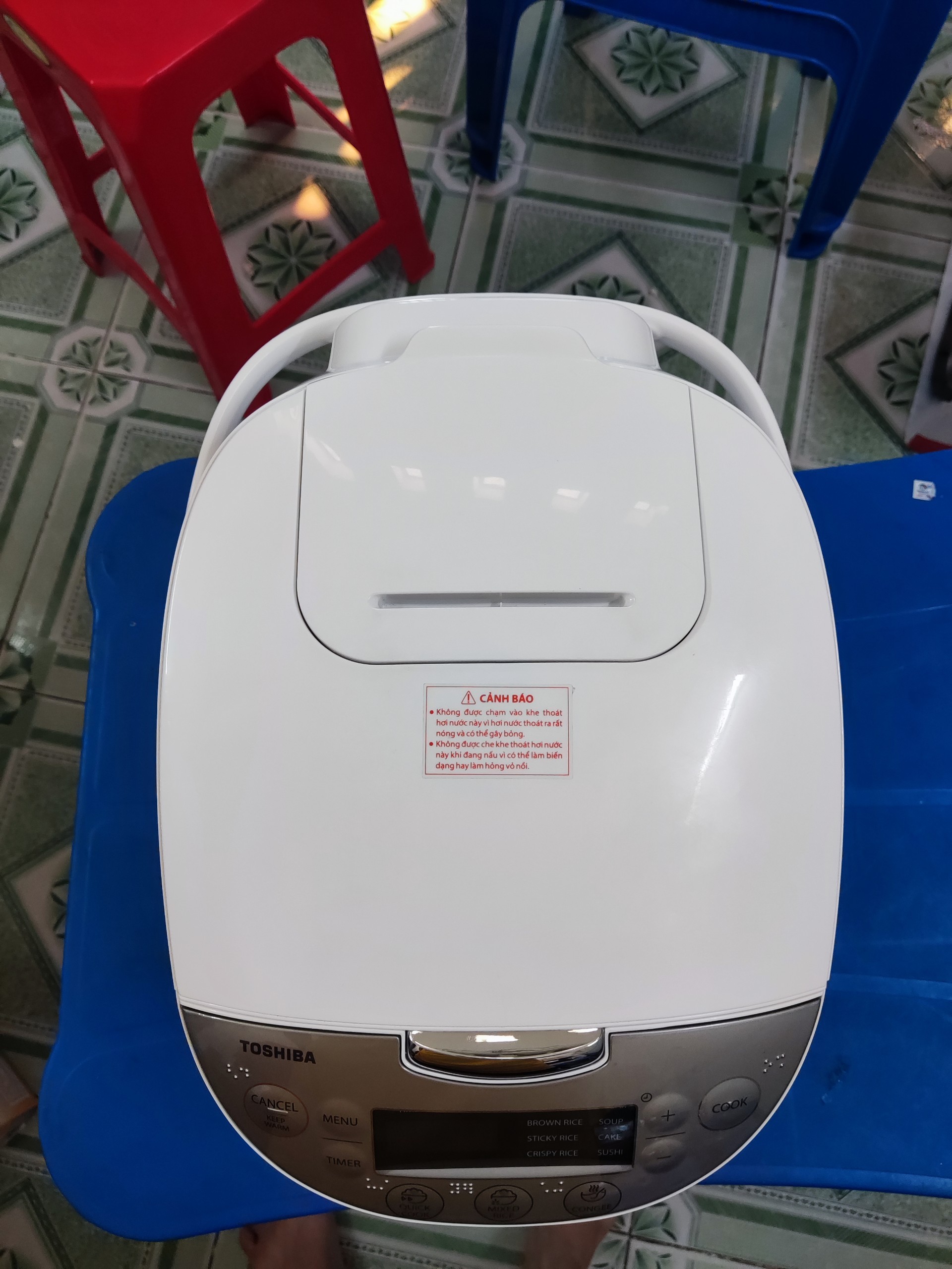 Nồi cơm điện tử Toshiba 1.8 lít RC-18DH2PV(W)