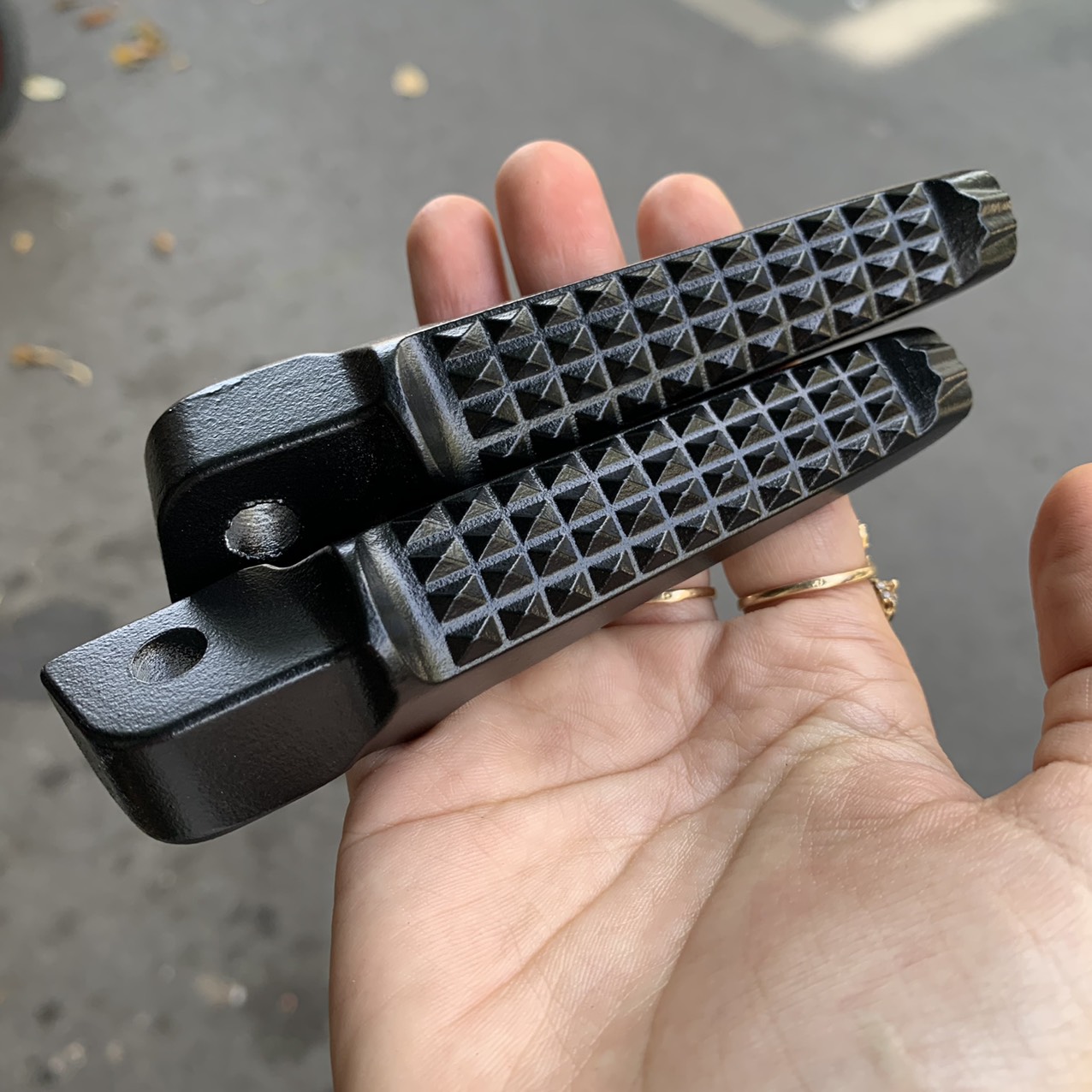 [HCM]GÁC CHÂN TRUSTY HONDA HOẶC YAMAHA