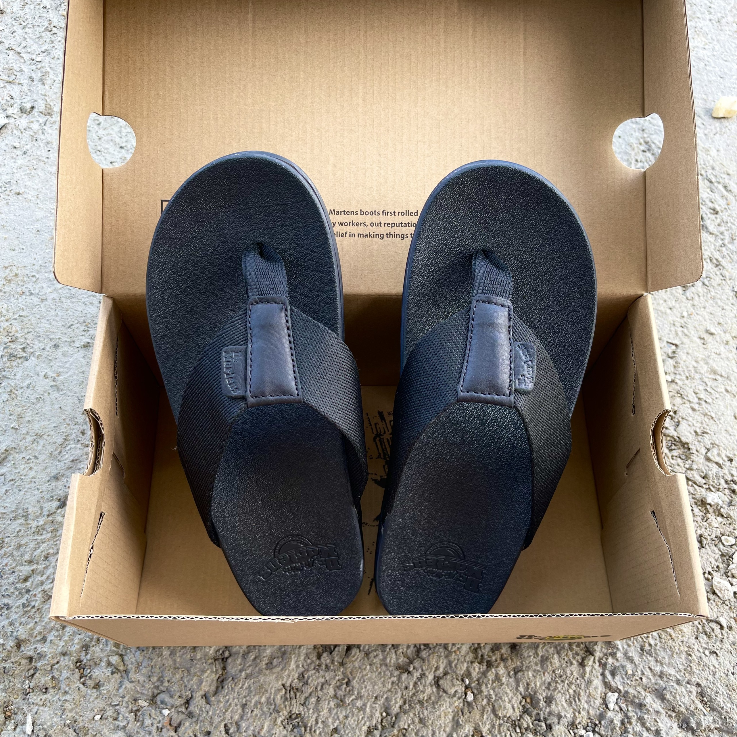 Dép Dr Marten MaNa Thailand