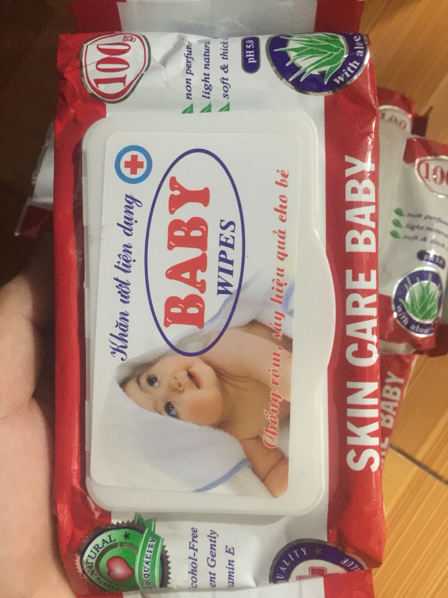 Khăn ướt Baby wipes 100 tờ