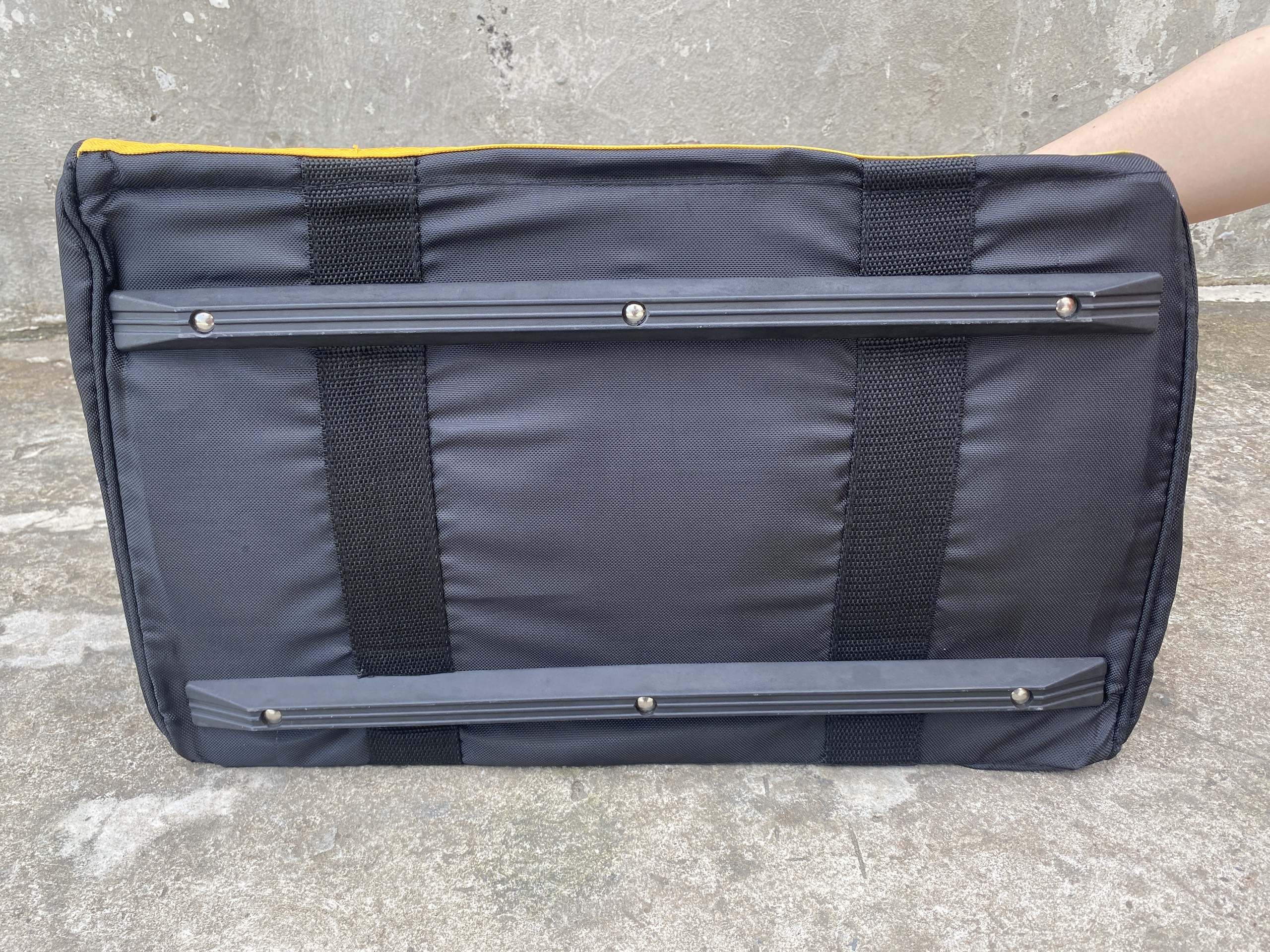Túi Dewalt size lớn