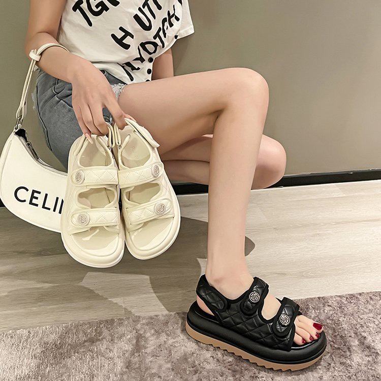 Sandal nữ đế độn răng cưa hoa trà học sinh hot trend