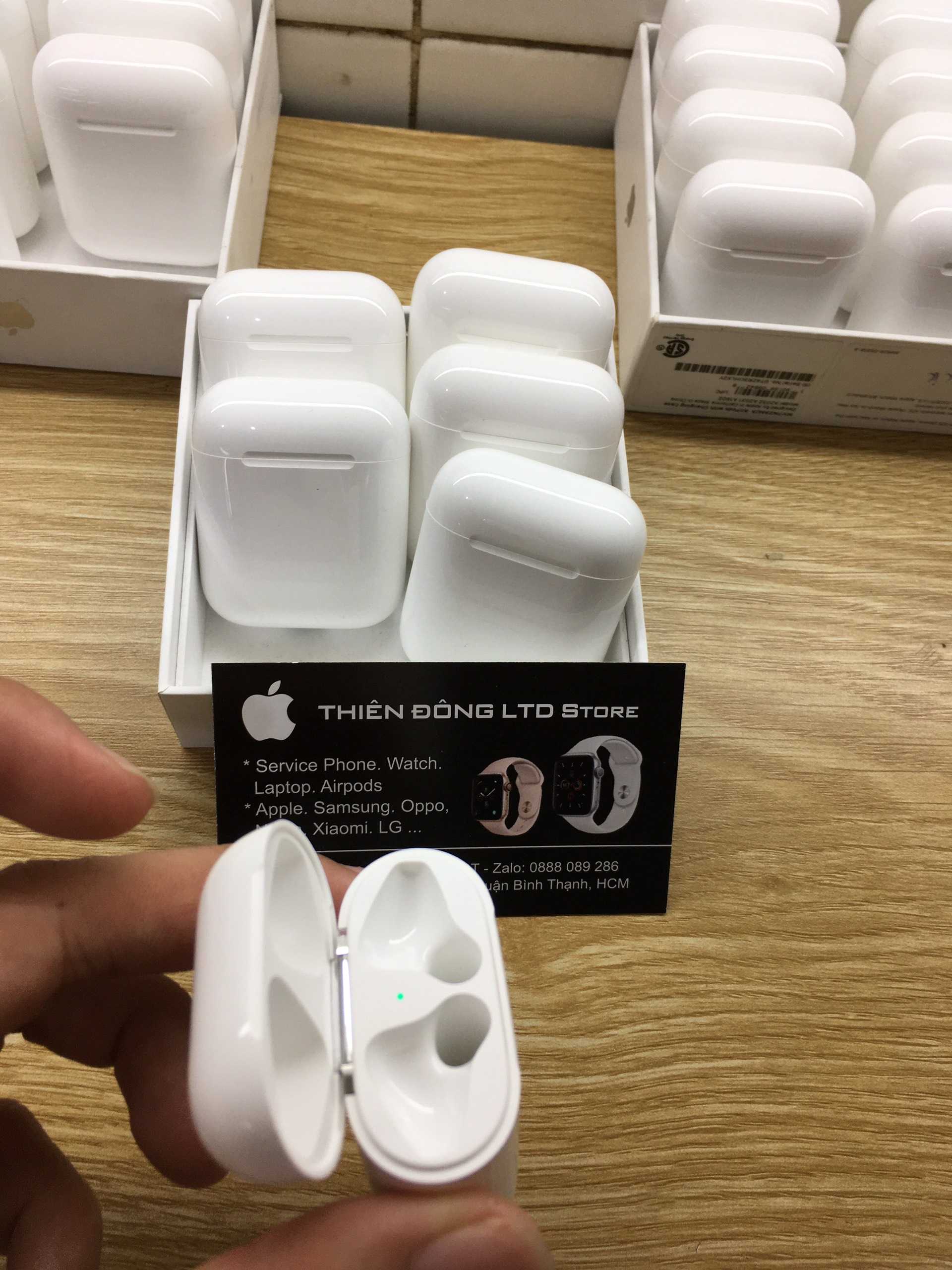 [HCM]Hộp sạc cho tai nghe apple airpod 2