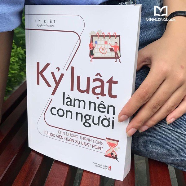 Sách: Kỷ Luật Làm Nên Con Người(Tái Bản)