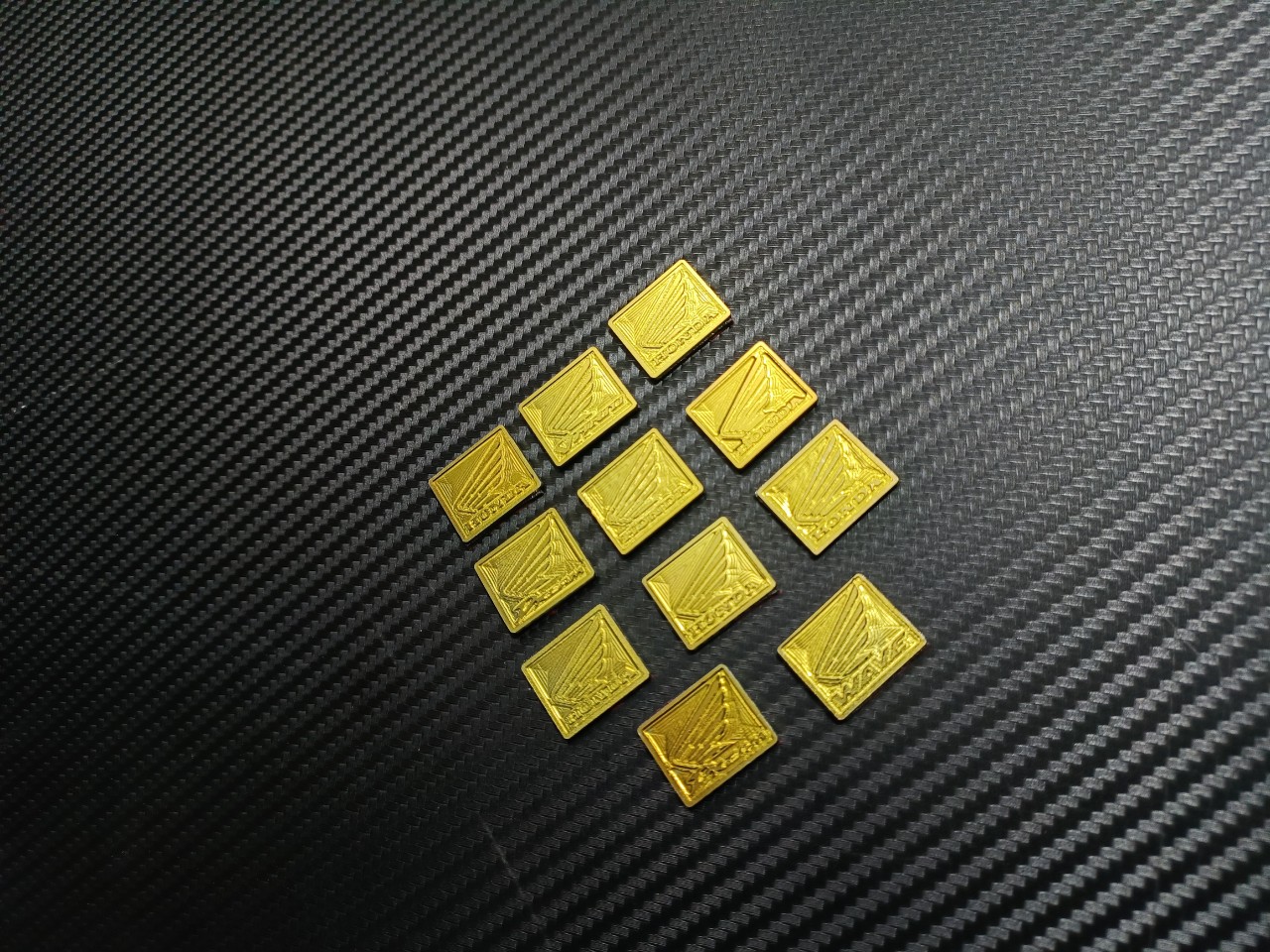 Tem honda vàng 15x20mm titan vàng
