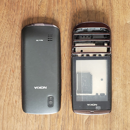 Vỏ Nokia N300 có sườn - không phím