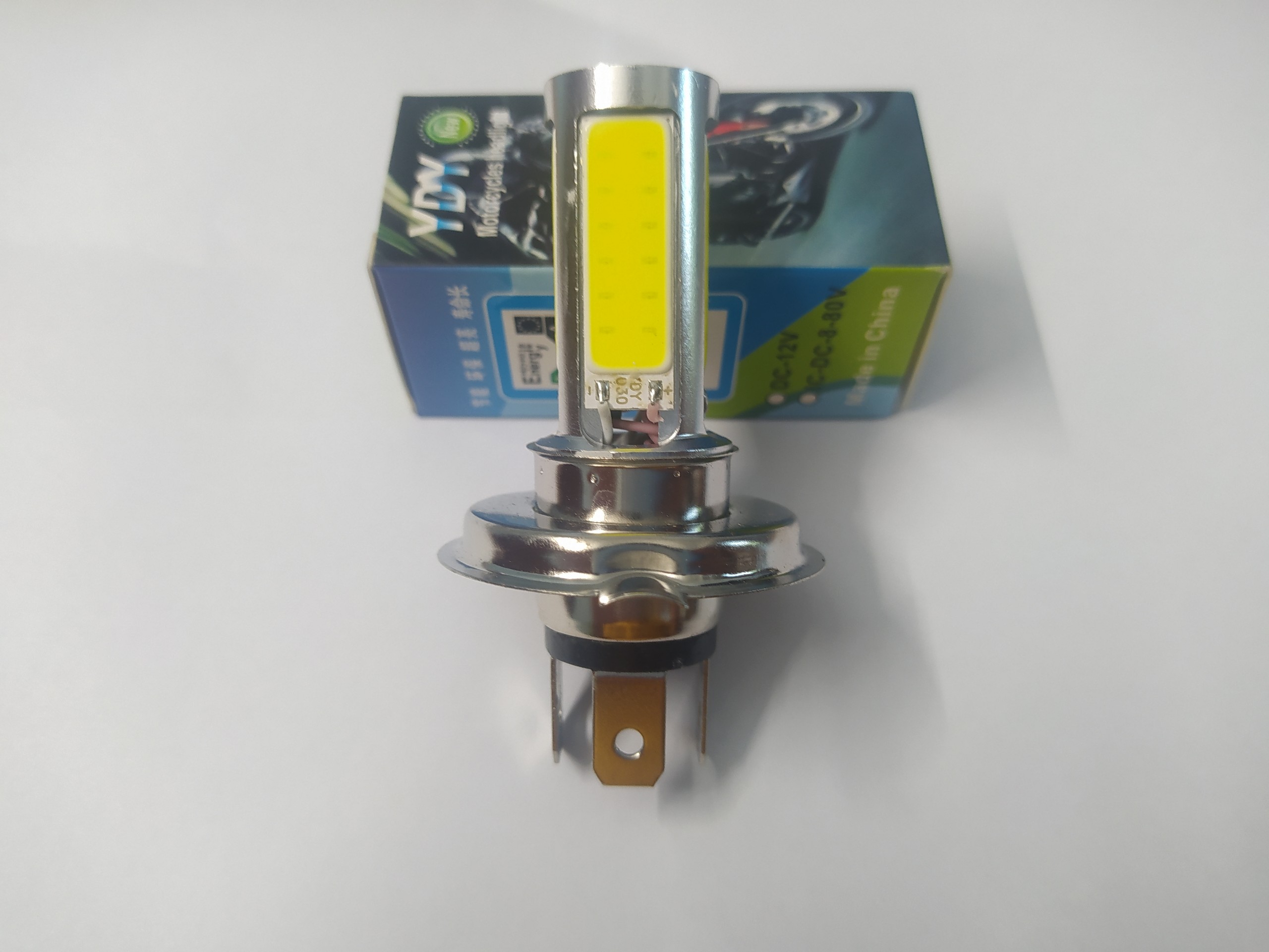 Đèn pha 4 mặt bi cầu chân H4- đèn pha 4 mặt bi cầu siêu hot- Đèn pha xe máy