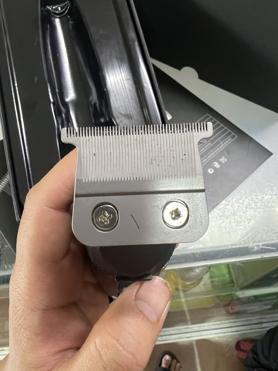Tông đơ cắt tóc chấn viền HJP J200