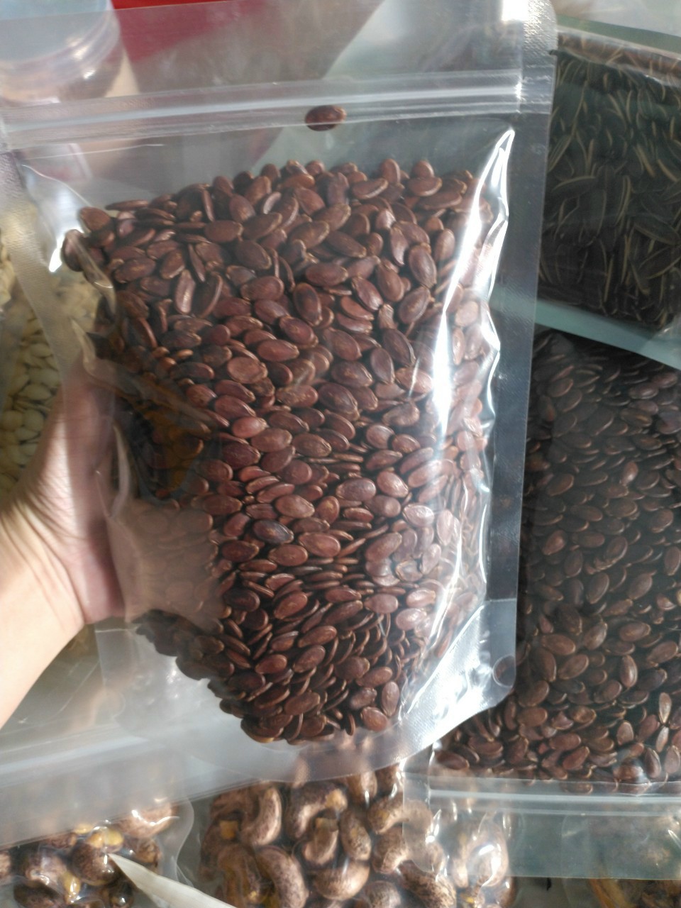 1KG HẠT DƯA TỨ HƯNG KHÔNG PHẨM MÀU