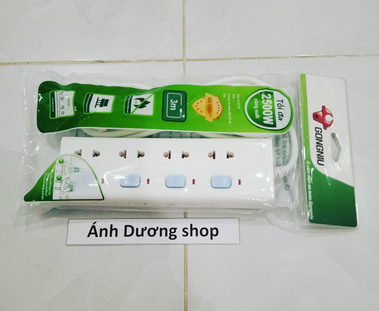 Ổ cắm điện Gongniu 3-5m (4 ổ 2 + 4 công tắc)