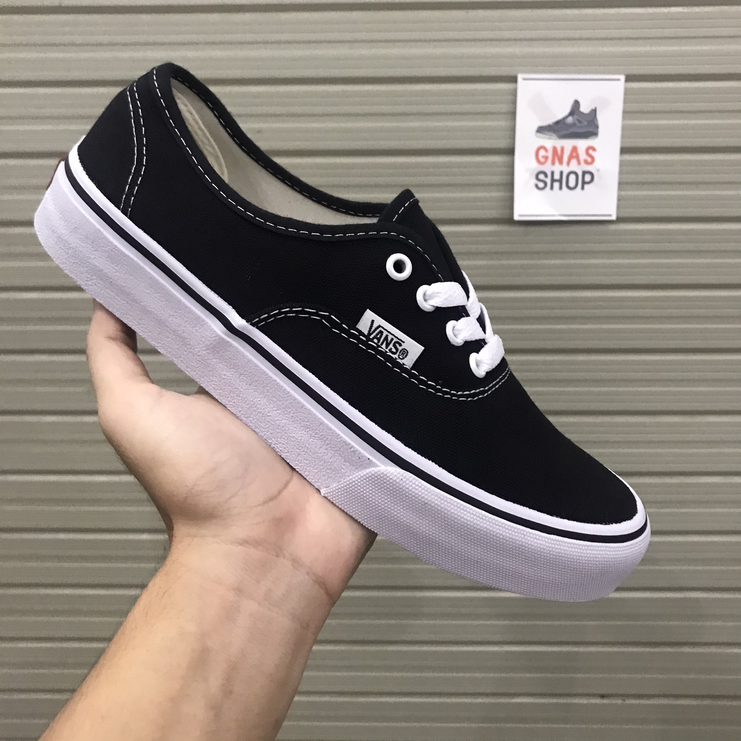 [HCM]Giày Vans Classic đen trắng chuẩn 11 - form rộng
