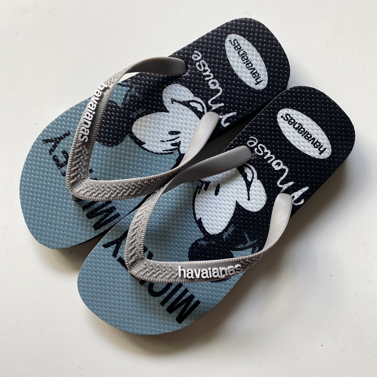 DÉP NAM XỎ NGÓN MICKEY HOT TREND