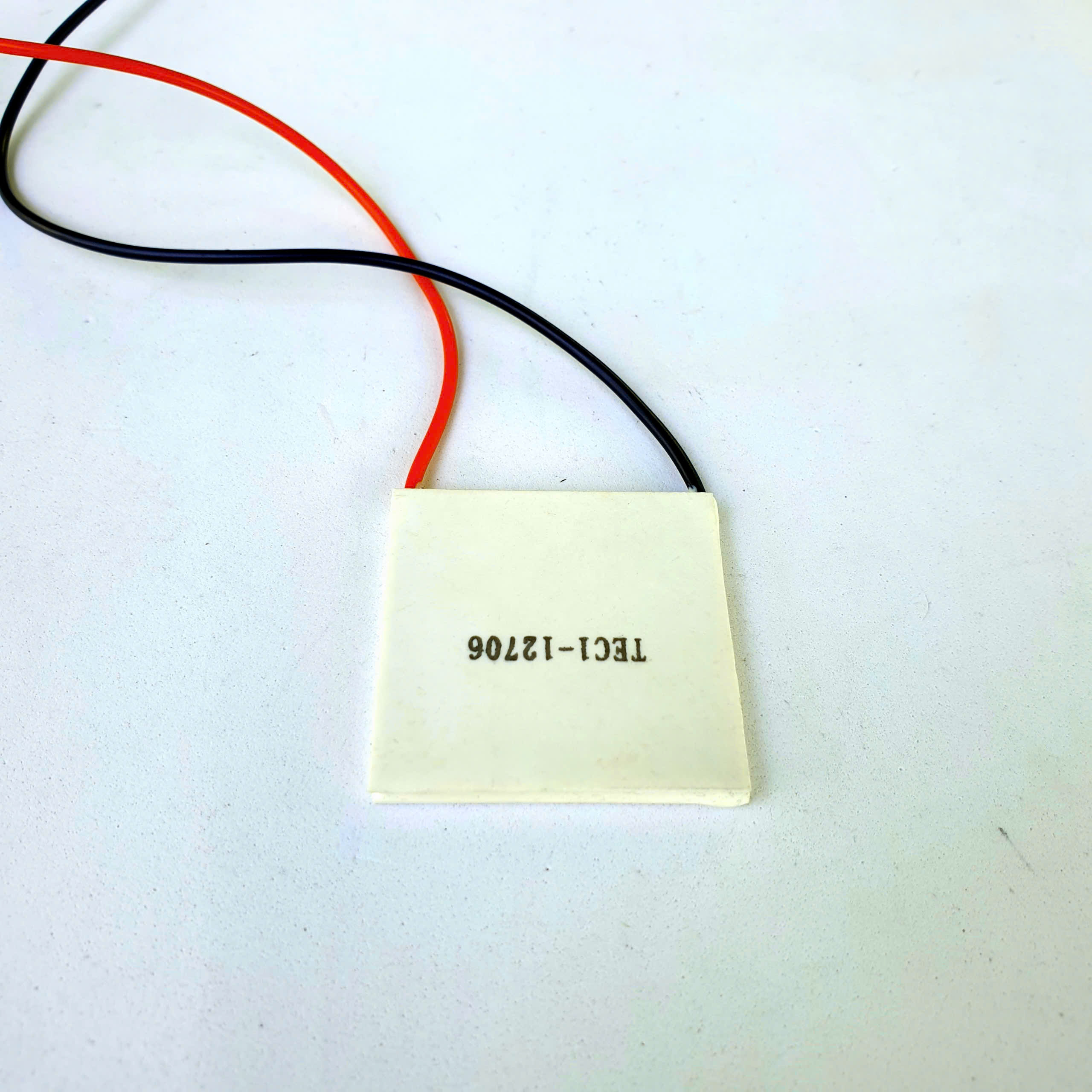 Sò nóng lạnh TEC1-12706 60W