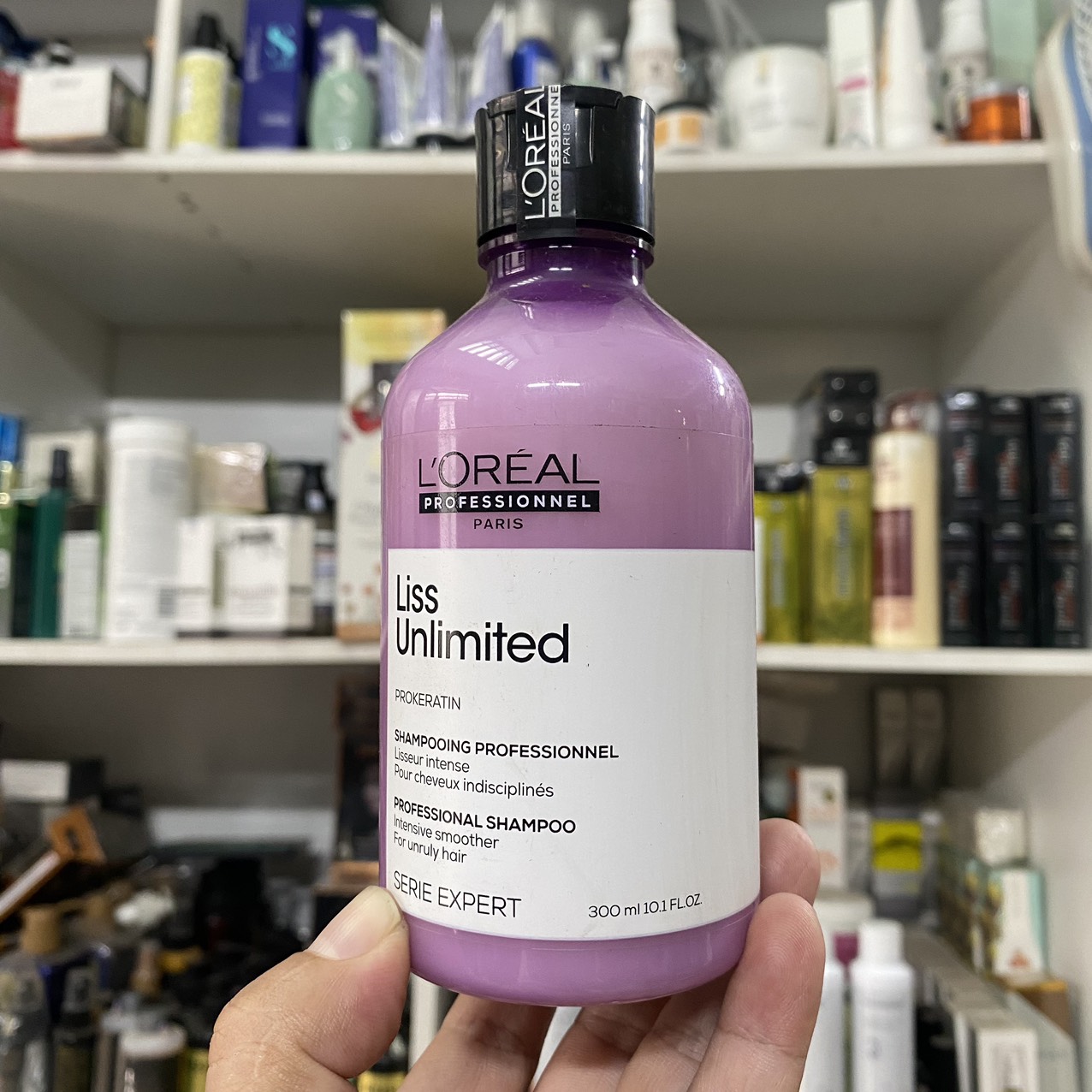 Dầu gội dành cho tóc duỗi Professionnel Serie Expert Liss Unlimited Shampoo Loréal 300ml new