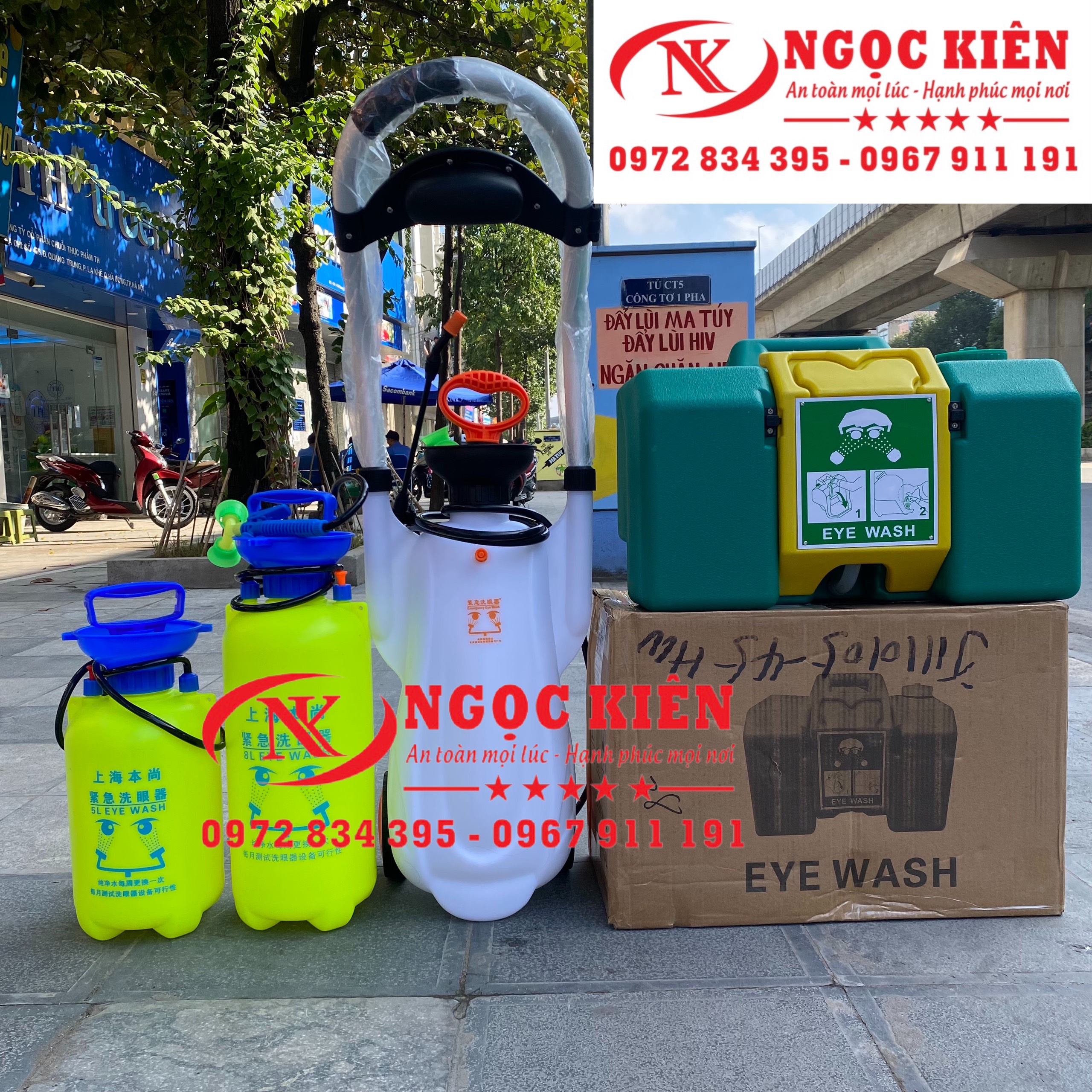 Bình rửa mắt khẩn cấp