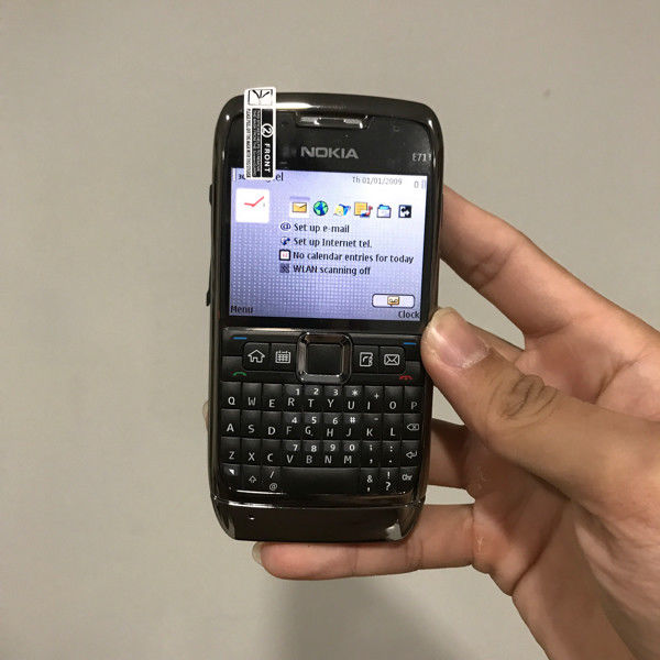 [XẢ KHO THANH LÝ] Điện thoại cổ Nokia E71 vỏ kim loại (main zin - bh 1 năm)