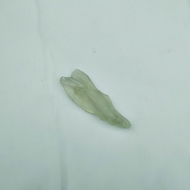 Tinh thể thach anh pha lê xanh/Prasiolite