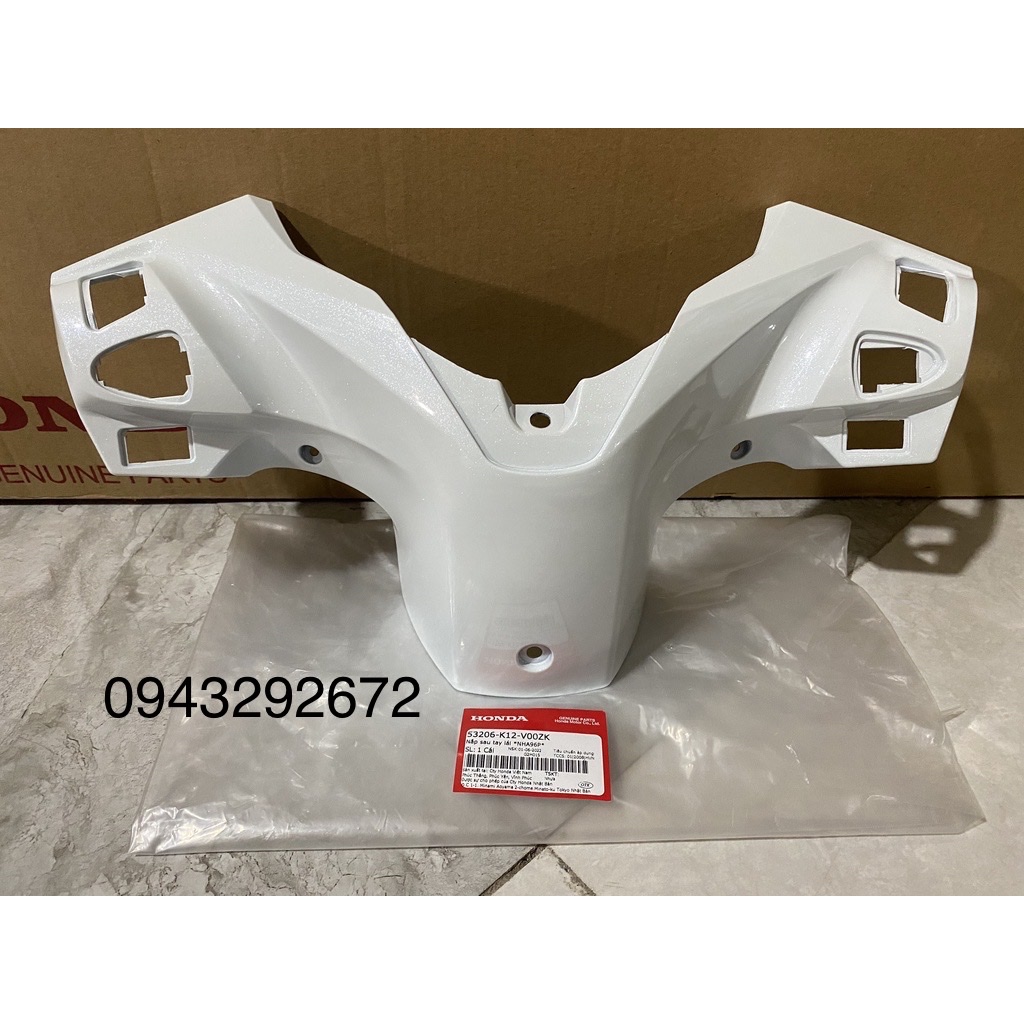 Nắp sau tay lái lead 125 màu trắng honda