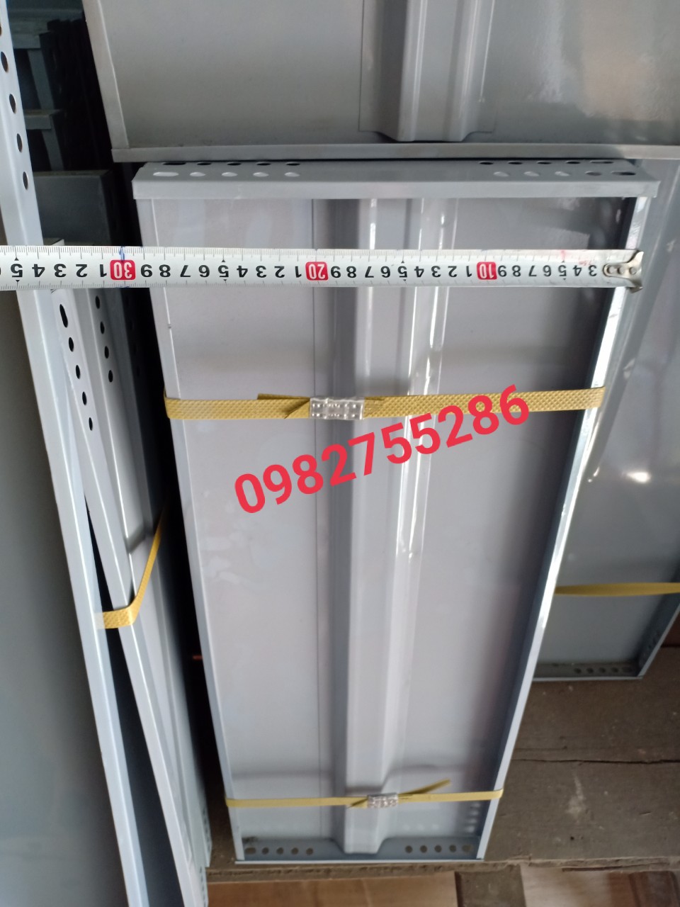 mâm kệ sắt v lỗ (30*120)