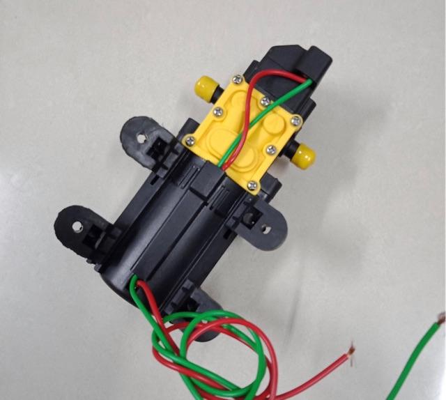 ( KÈM NGUỒN ) máy bơm mini 12v sinleader dùng cho phun sương tưới cây