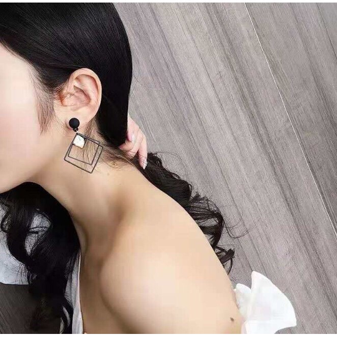 Bông Tai Nữ Vuông Đen Cao Cấp (Hàng có sẵn)