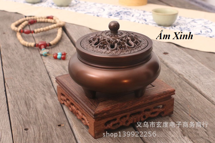 Đế kê ấm trà tử sa, lư hương