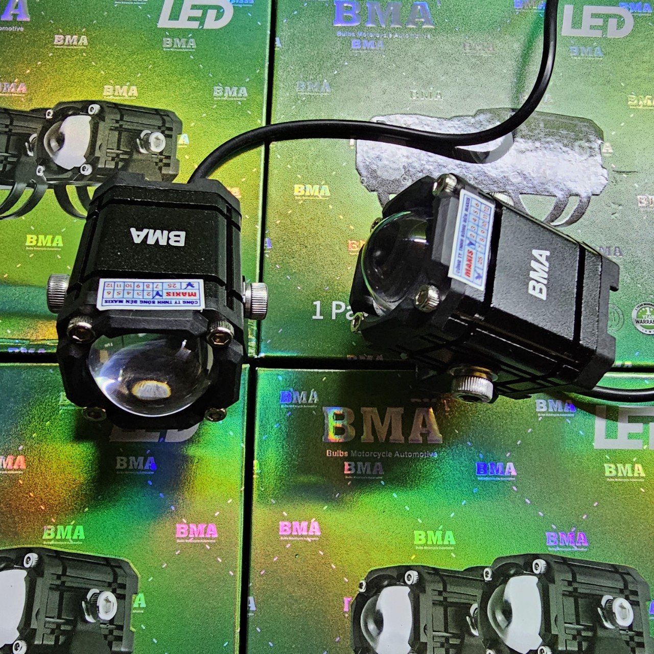 Trợ sáng W2 BMA, Mini Driving Light 4 chế độ tích hợp mắt quỷ và pasing tiện lợi