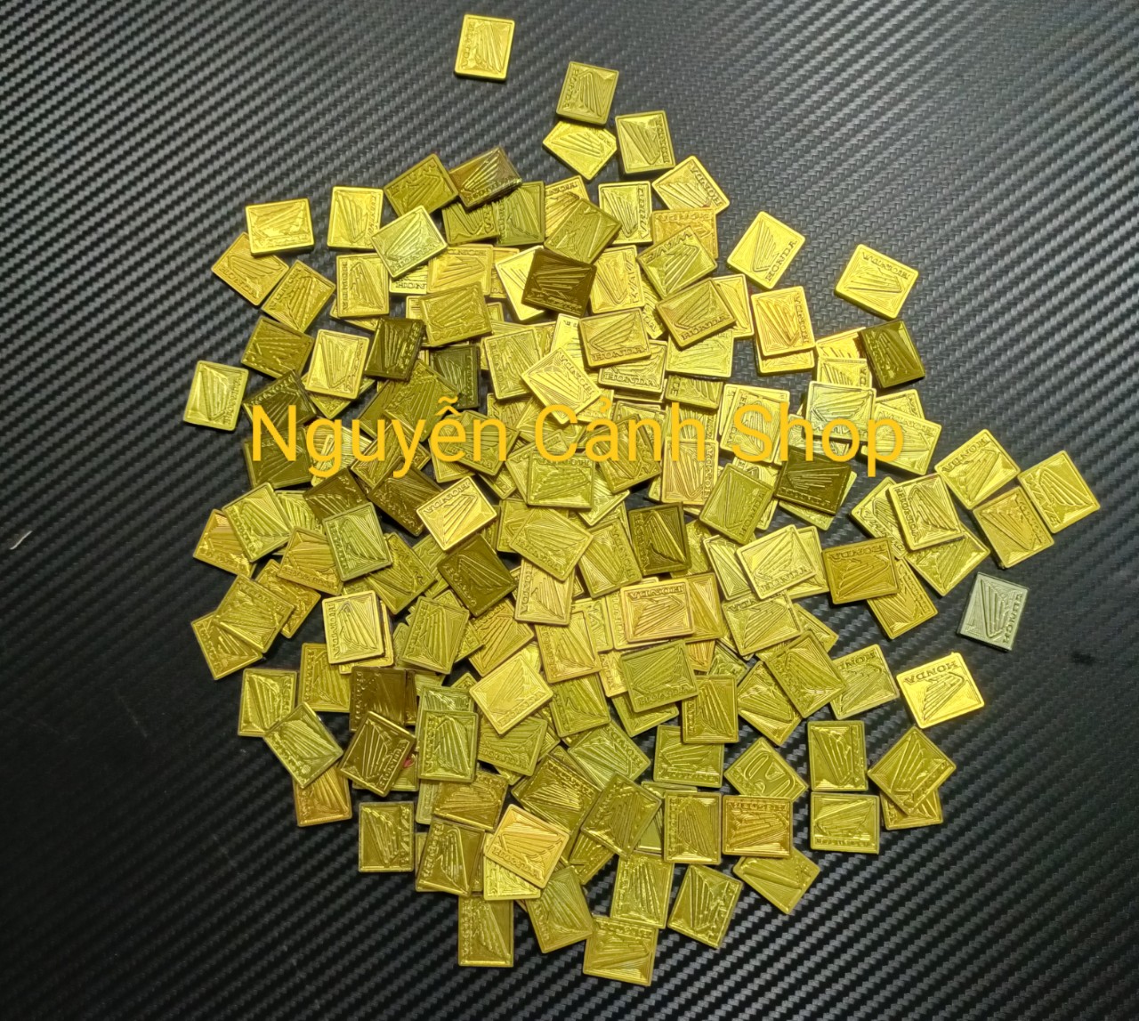 Tem honda vàng 15x20mm titan vàng