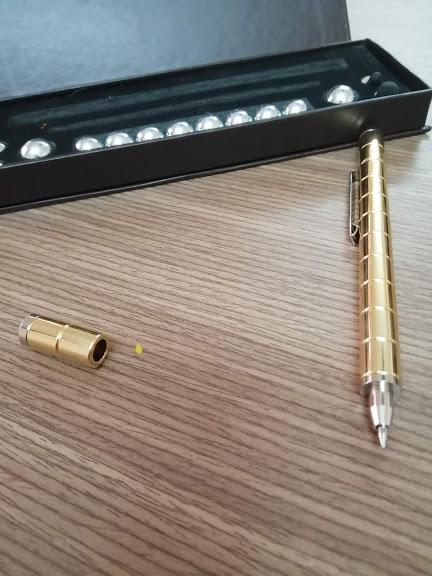 [HCM]bút nam châm polar pen vàng