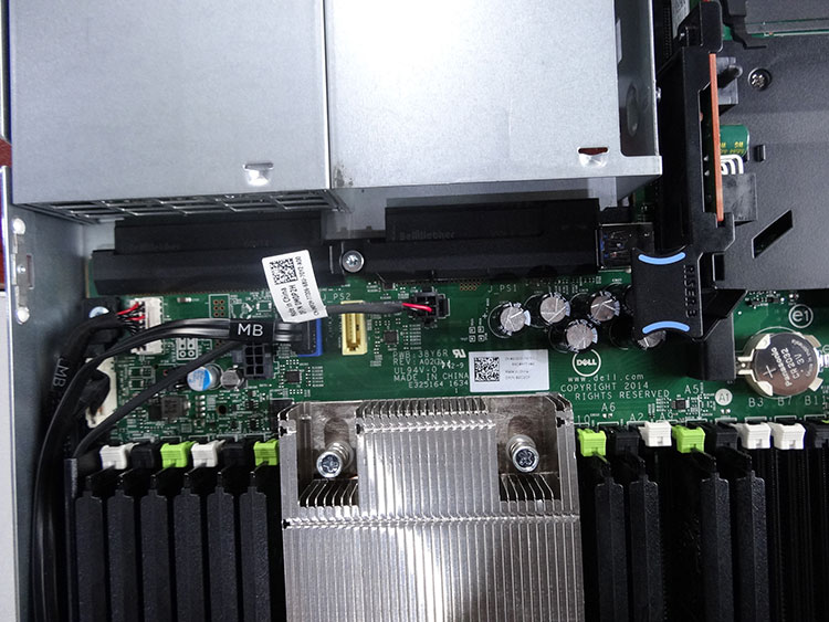 Server DELL R630 08slots 2.5" + CPU E5-2696v3