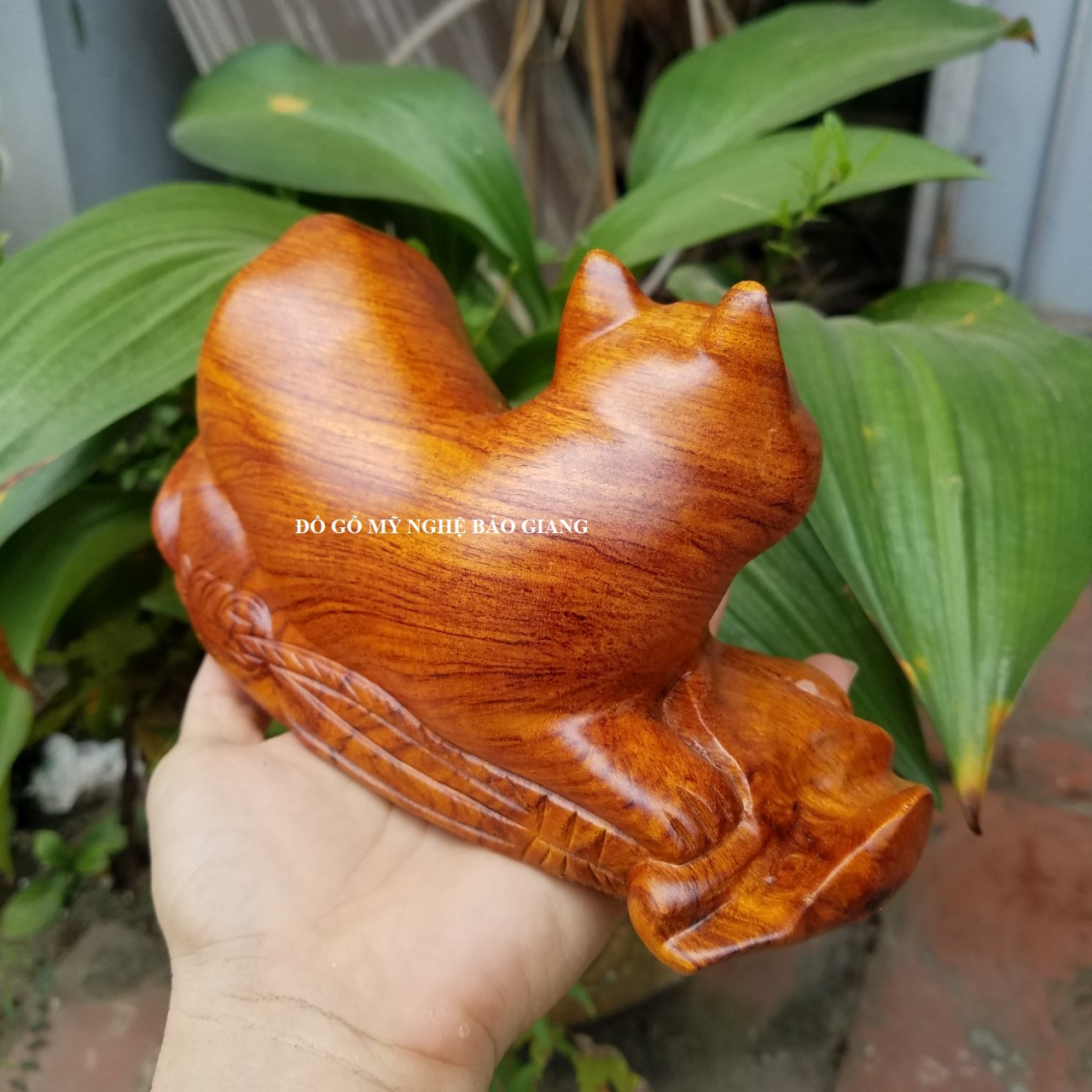 Tượng con mèo gỗ hương 19x10x8