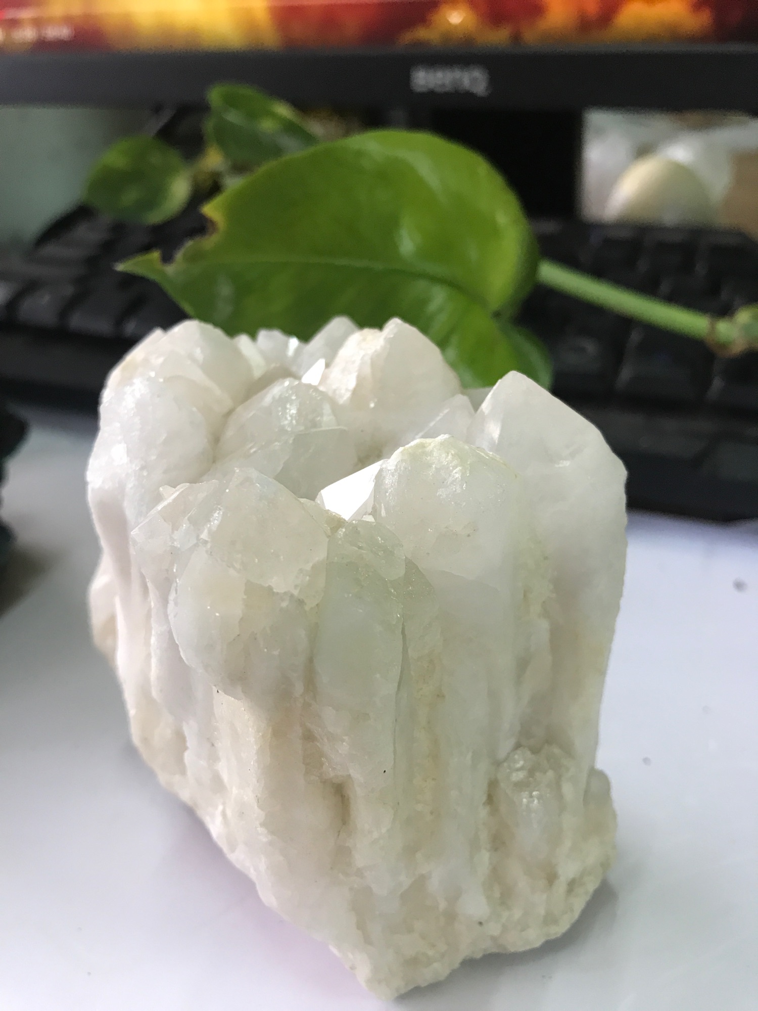 Đá Thạch Anh nguyên khối 800g