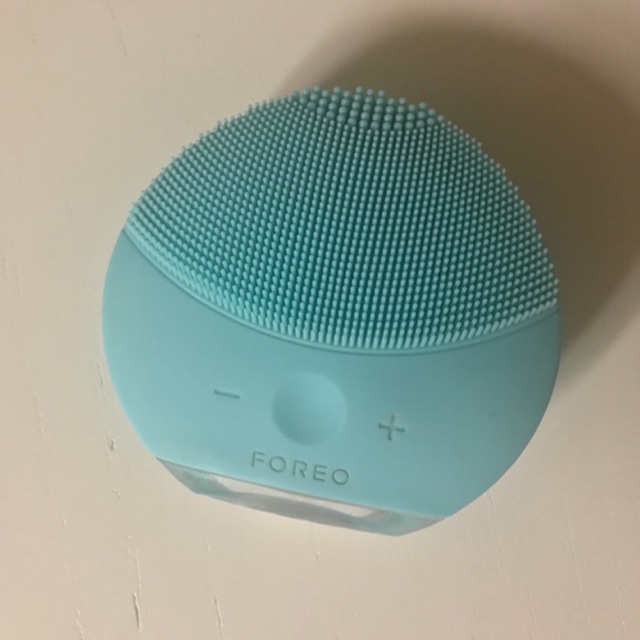 Máy rửa mặt Foreo Mini 2 chính hãng - hàng trưng bày