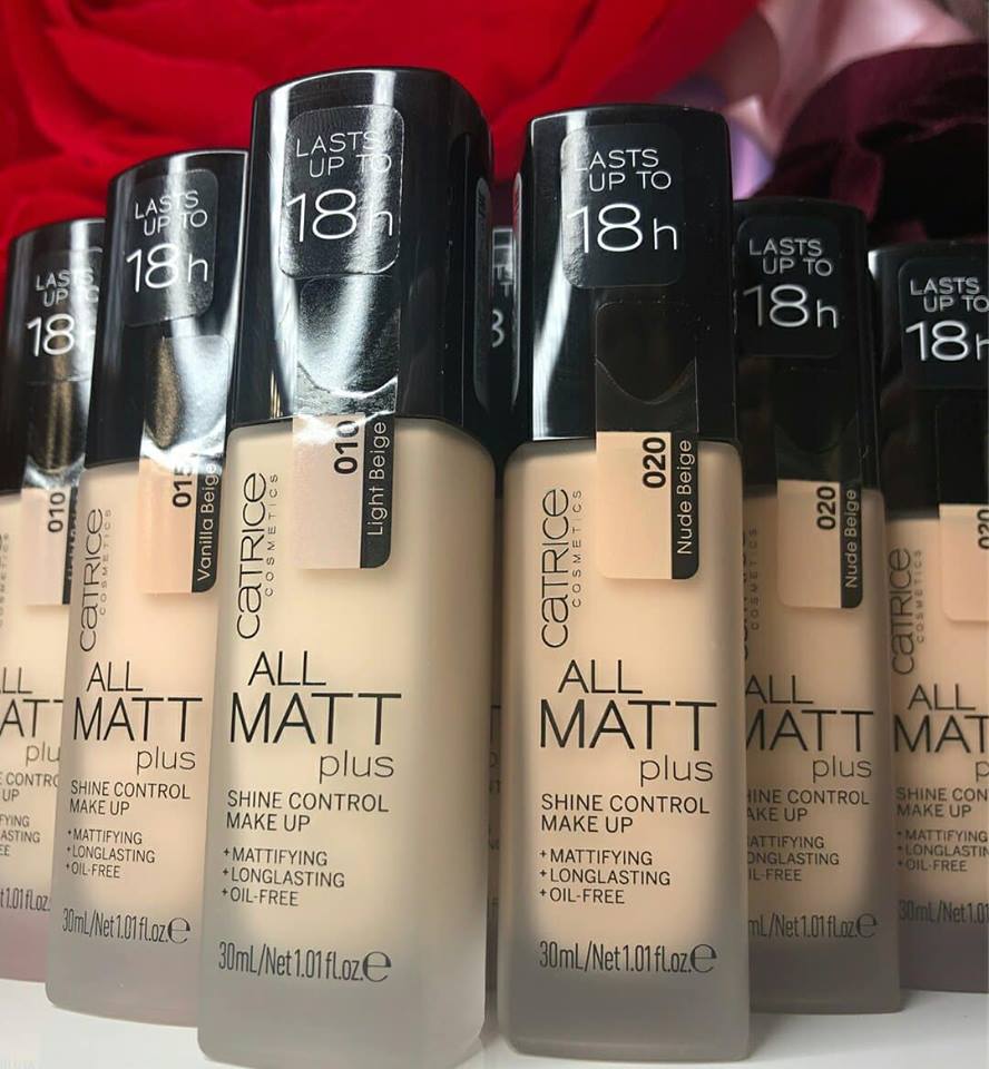 Kem nền Catrice All Matt Plus Shine Control Make Up