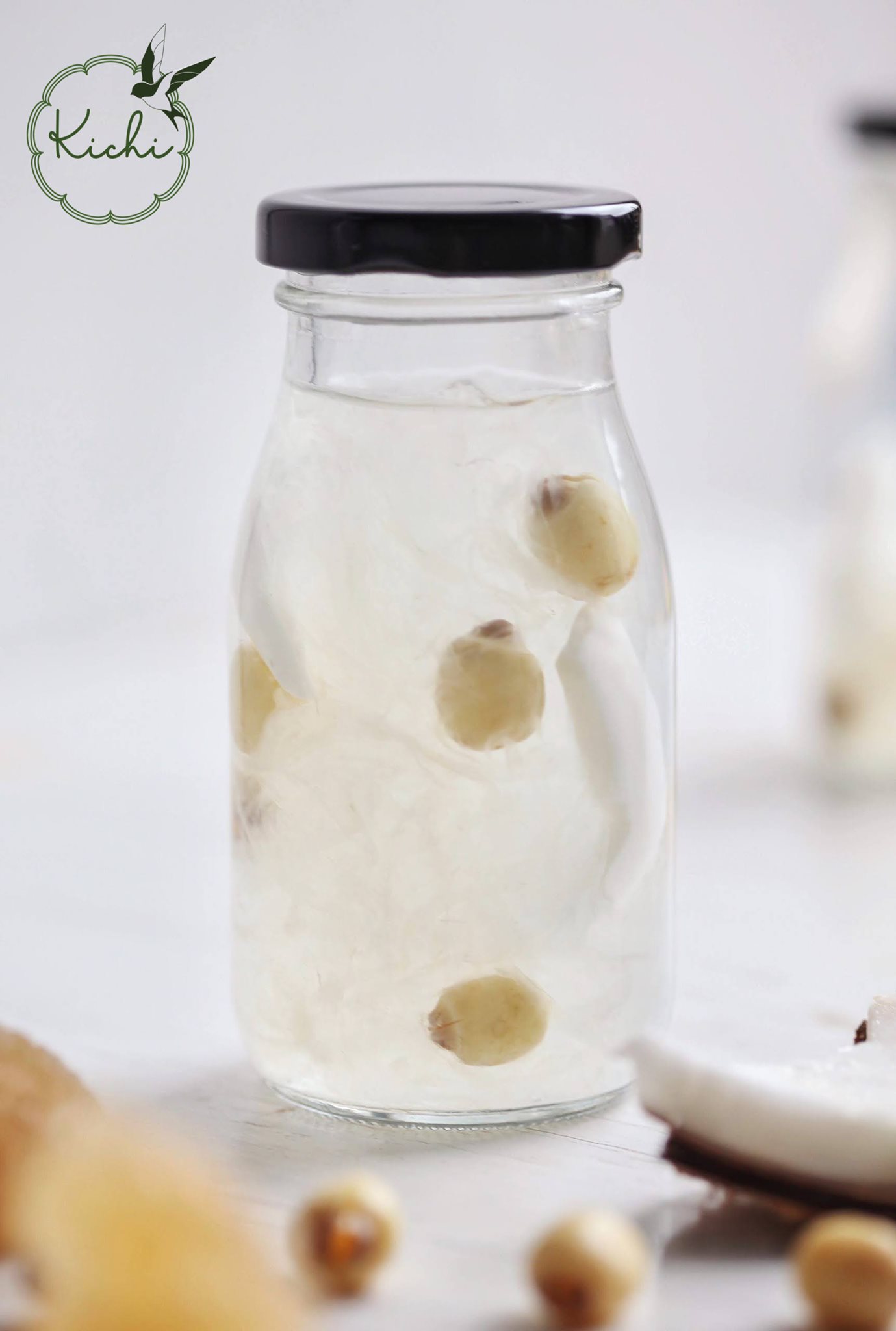 CHAI THỦY TINH ĐỰNG SỮA 200ML NẮP THIẾC