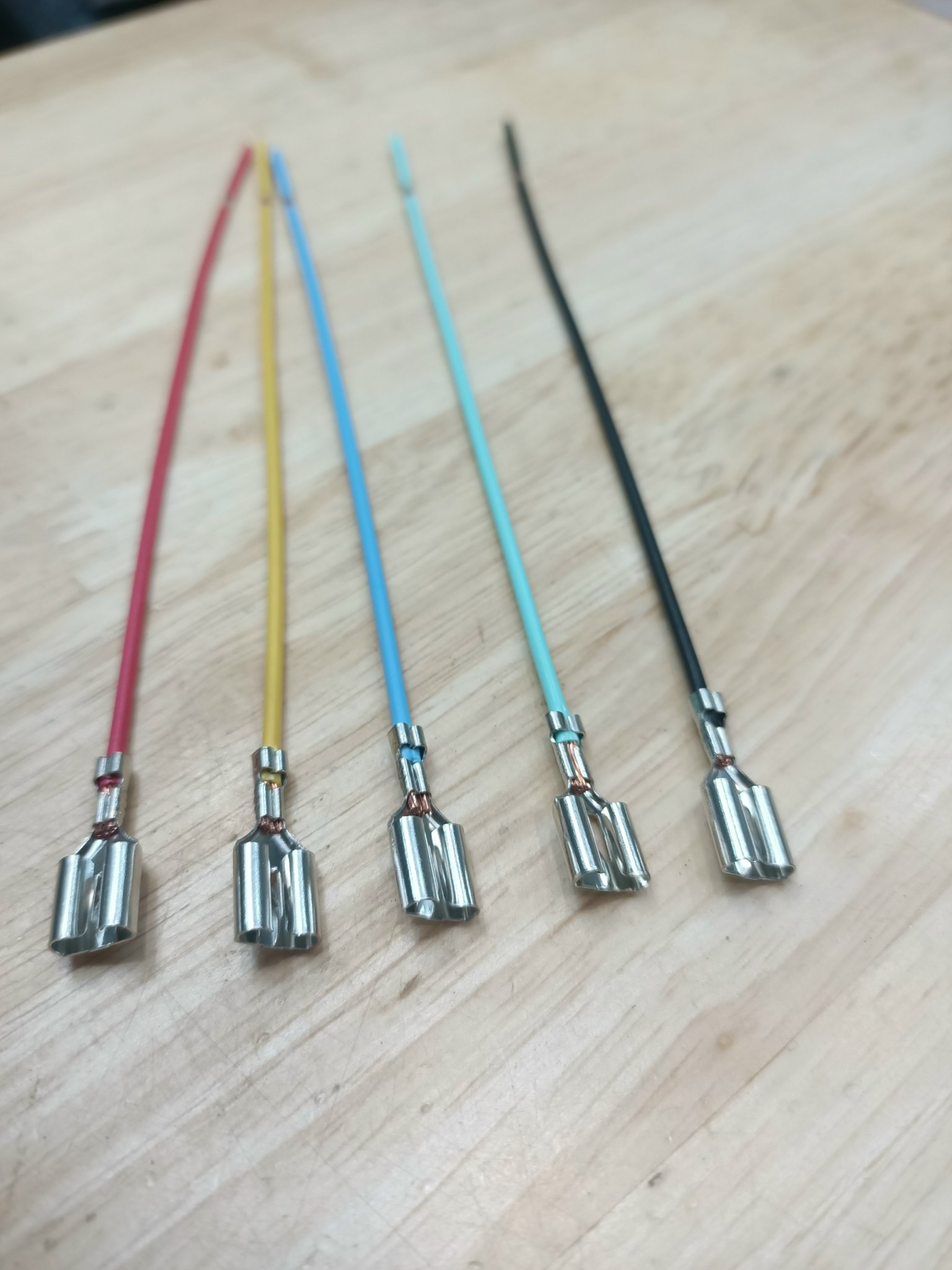 Đế Relay 5 chân có sẵn dây