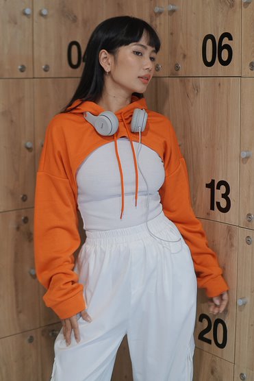 [NHẬP MÃ NOVFALAZSOCIAL02 GIẢM 40K ĐƠN 199K  ] Áo Hoodie Croptop Thun Dáng Rộng Maybi Tay Dài, Áo Khoác Ngắn Có Mũ Trẻ Trung Cá Tính Phong Cách Hiphop Dance