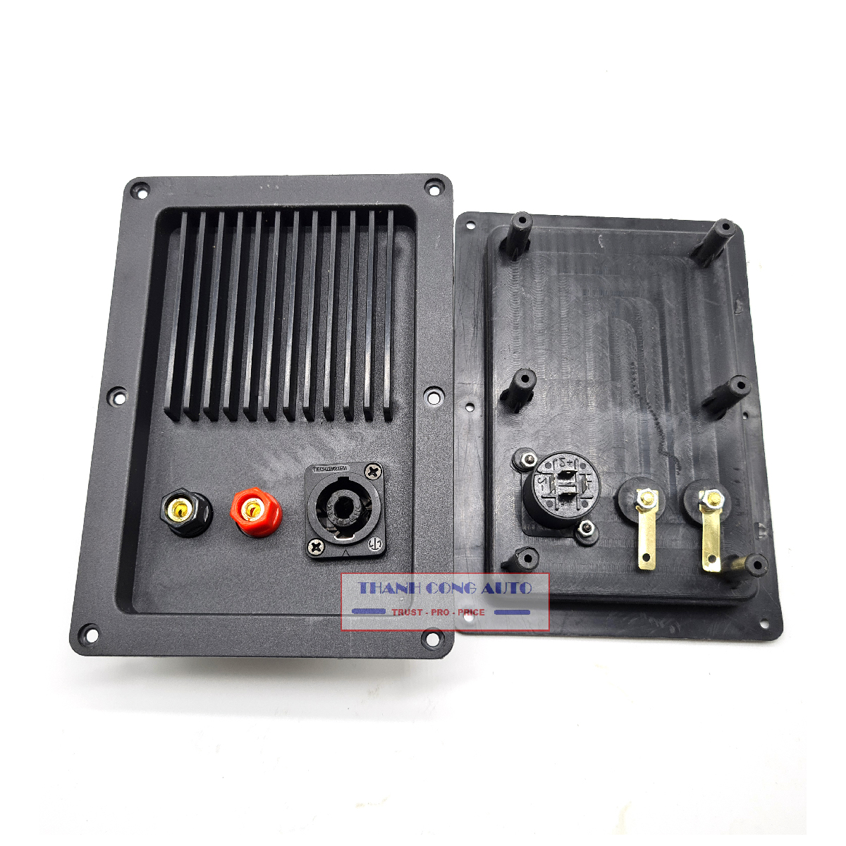 01 cái hậu loa, trạm loa sân khấu, loa thùng kèm cổng Spoken, kích thước 16.5x 11.6cm