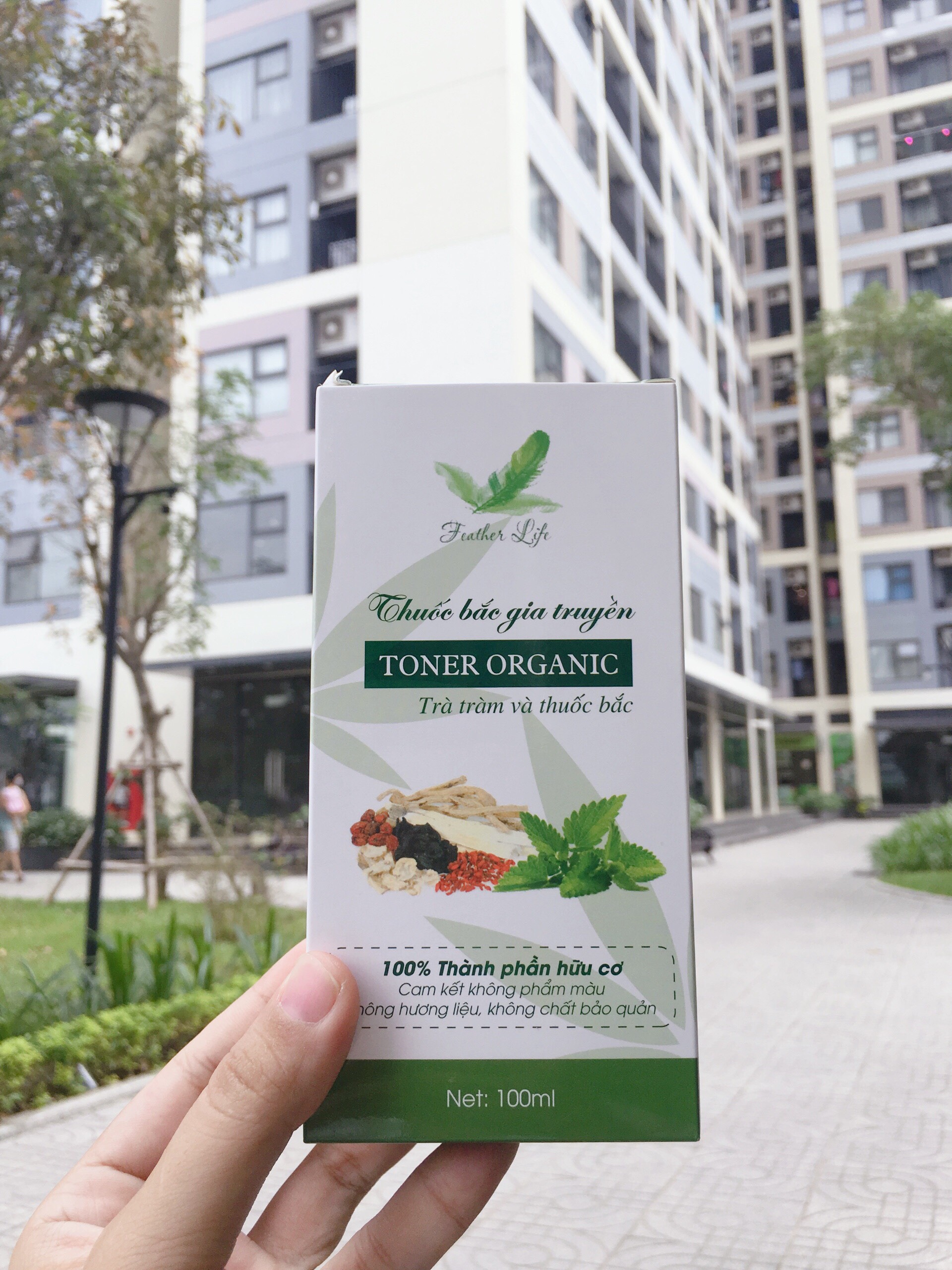 Hết sạch mụn với thuoc bac tái tạo da Feather Life 2023